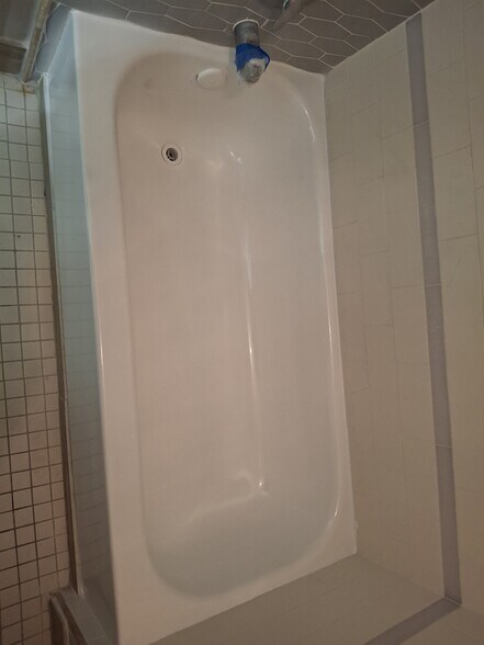 Master bath - 10961 Peppermill Ln