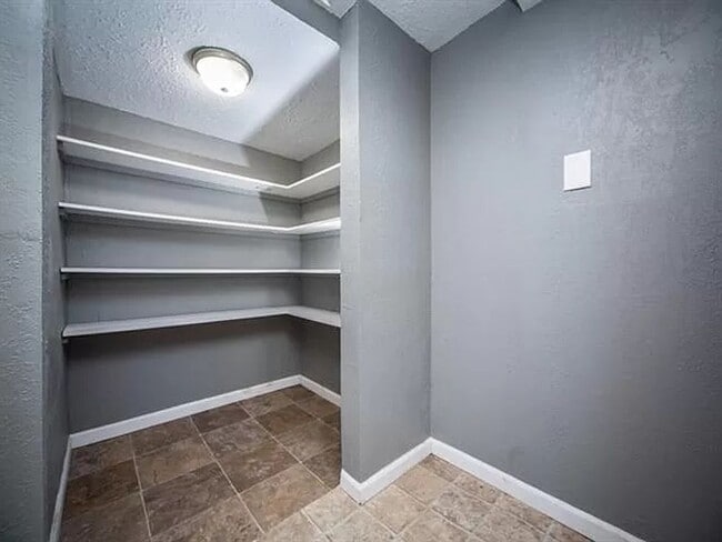 Building Photo - Beautiful 2 Bed / 2 Bath Home for Rent.