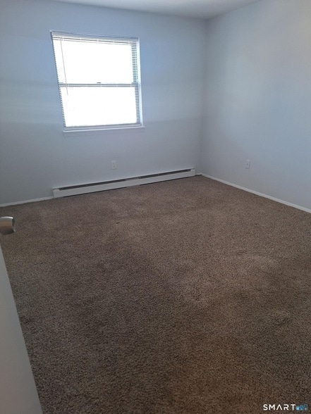 Building Photo - 217 Hollister Ave