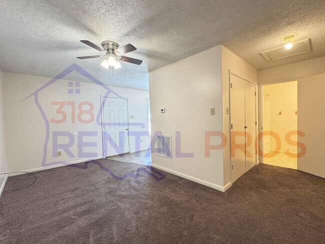 Building Photo - 2708 Kavanaugh Rd