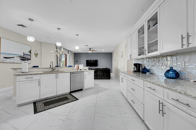 Building Photo - 13620 Folkestone Cir