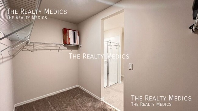 Building Photo - 702 Alta Vista Ct