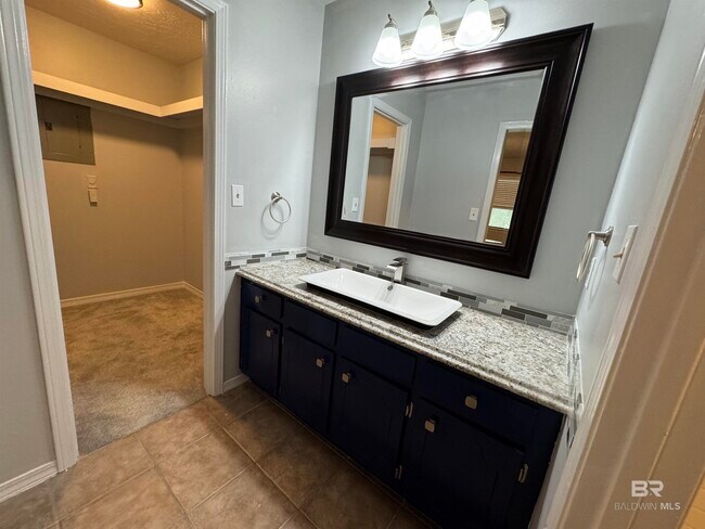 Building Photo - 500 Grant St