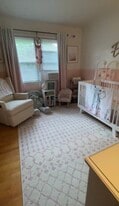 Building Photo - 985 Schopmann Dr