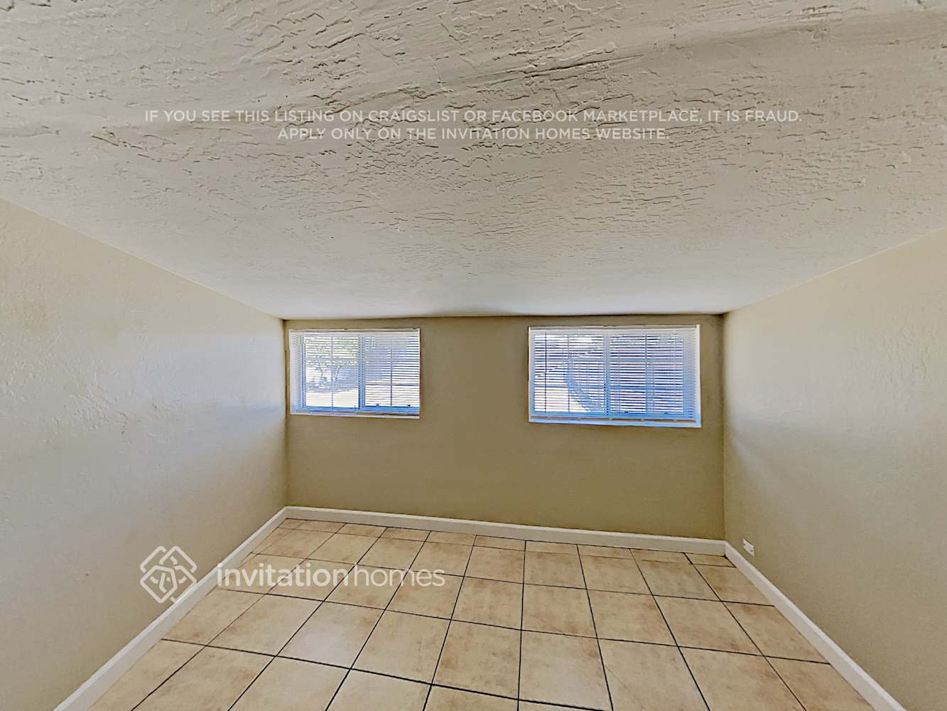 Building Photo - 2747 N Greenfield Rd