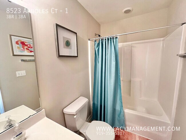 Building Photo - 8523 Arboles Ct