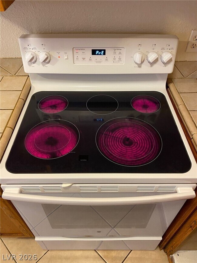 Building Photo - 412 W Monroe Ave