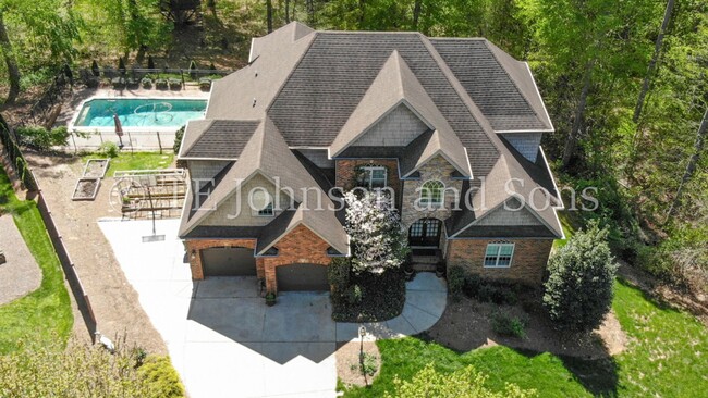 Building Photo - Luxury Living in Lewisville