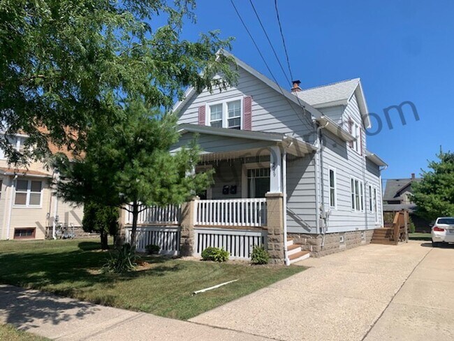 Primary Photo - 4529 18th Ave