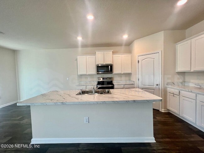 Building Photo - 6181 Bucking Bronco Dr