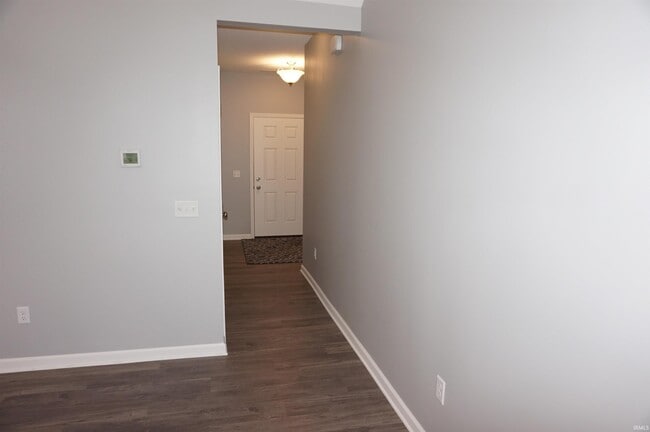 Building Photo - 6227 Becker Dr