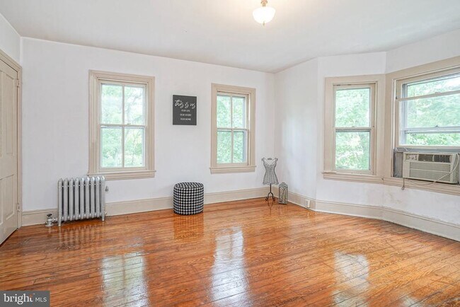 Building Photo - 315 Chestnut St