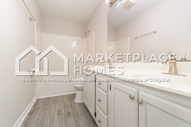 Building Photo - 4123 Silver Fox Ct