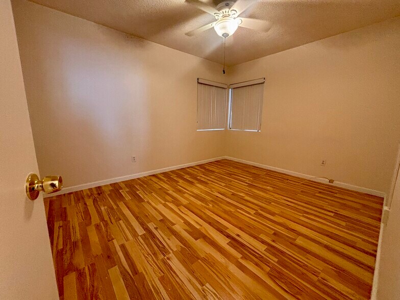 Building Photo - 524 N 21st St