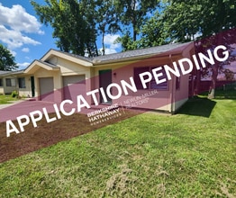 Building Photo - 2 Bedroom Duplex - *Pets Welcome!