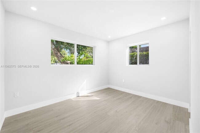 Building Photo - 8560 SW 126th Terrace