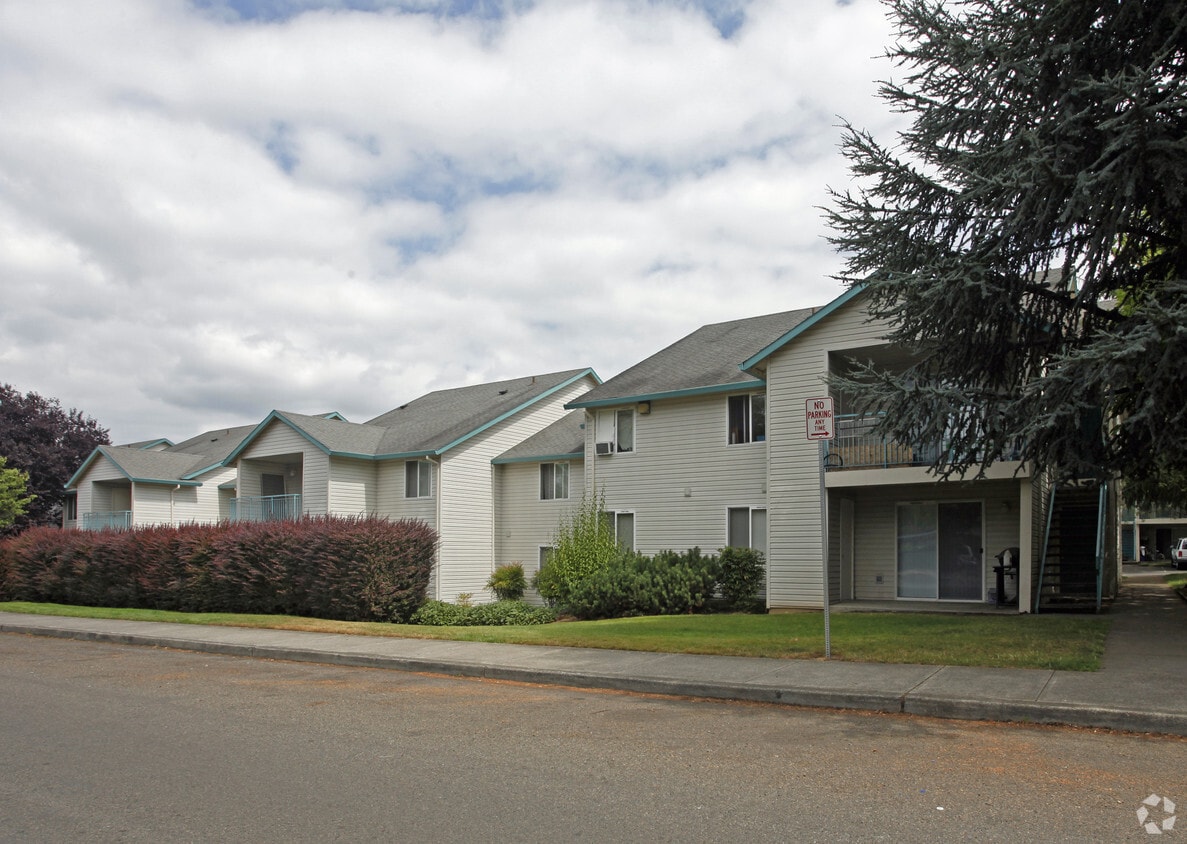 Kings Garden Apartments - Fairview Or Apartment Finder