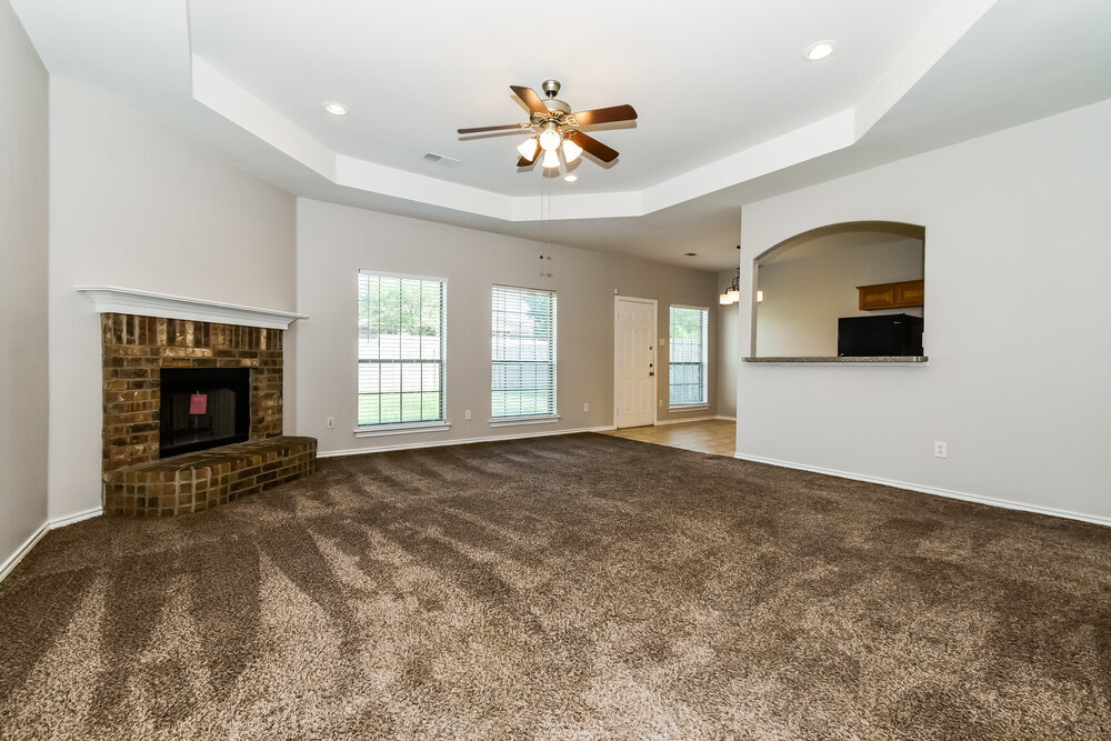 Building Photo - 808 Dakota Ln