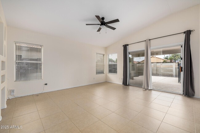 Building Photo - 15002 S 47th St