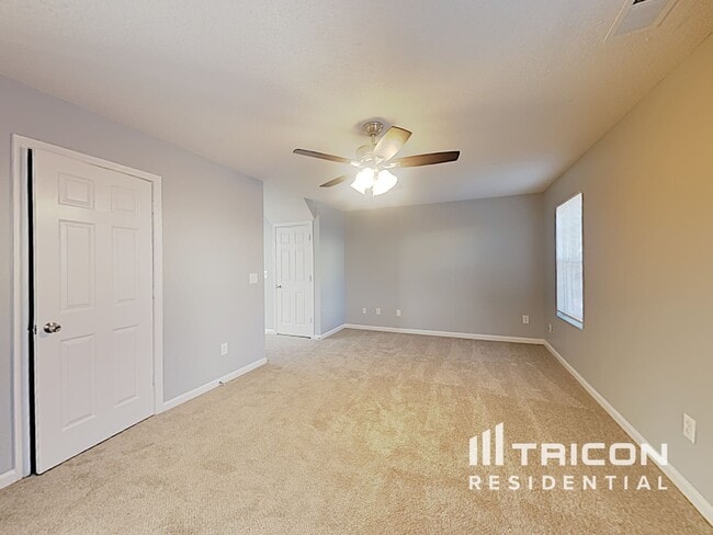 Building Photo - 7089 Merrywood Dr