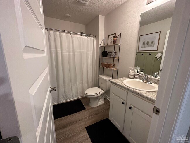 Building Photo - 5292 Peach Dr