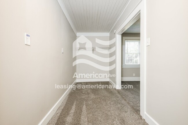Building Photo - 1221 Azalea Ct