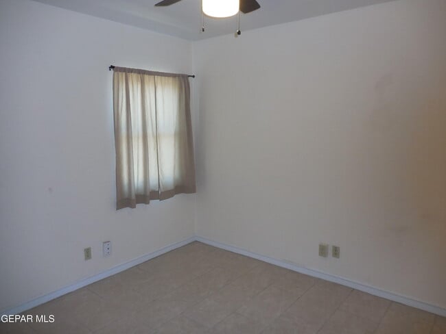 Building Photo - 8308 Vance Pl