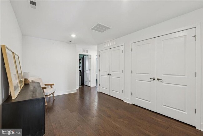 Building Photo - 229 Aaron Truehart Wy