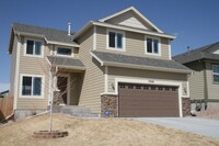 Building Photo - Spectacular 4 Bedroom Home Available in Ea...