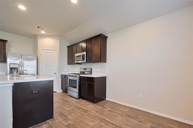 Building Photo - 1819 Bryson Heights Dr