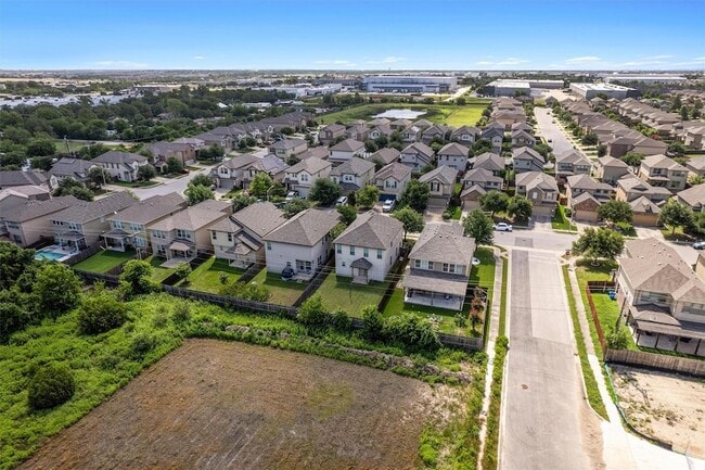 Building Photo - 16304 Travesia Way