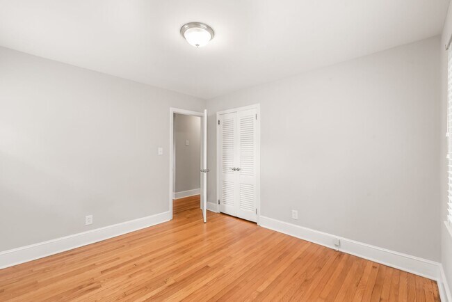 Building Photo - 3 Bedroom Home in South Charlotte