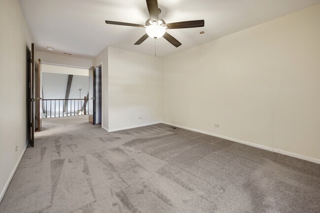Building Photo - 1525 Columbia Ct