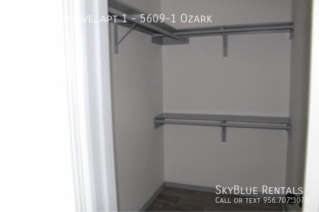 Building Photo - 5609 Ozark Ave