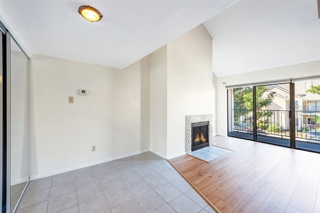 Building Photo - 2300 Old Spanish Trl