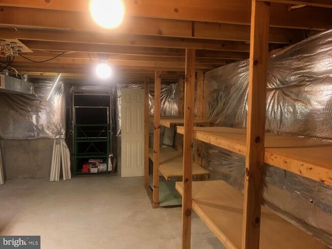 Building Photo - 8104 Overlake Ct