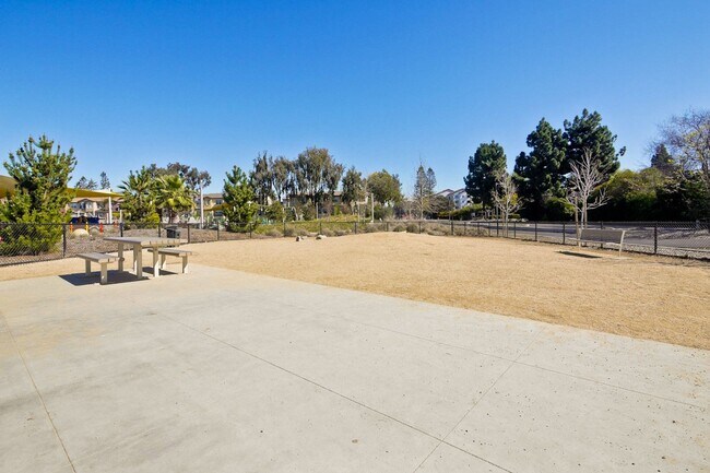 Building Photo - Wow! What a Great Home! Available Now!