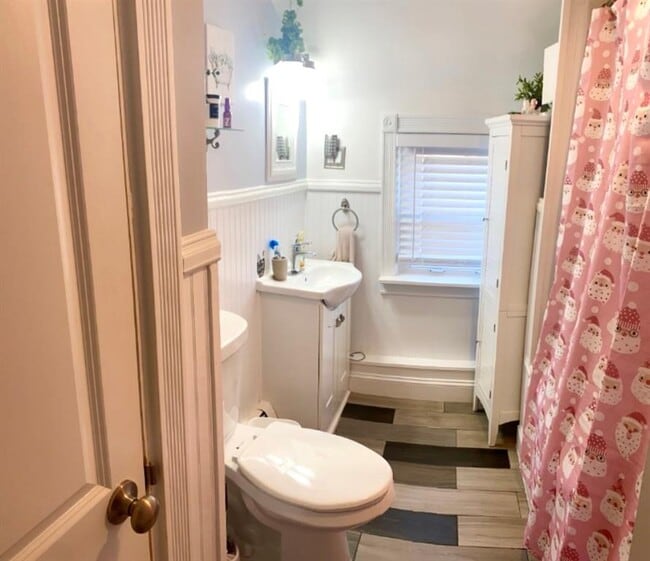 Building Photo - 116 Warwick Rd