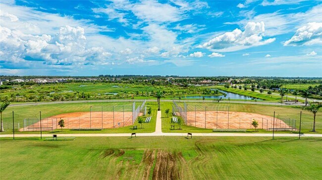 Building Photo - 8440 Skye Rnch Blvd