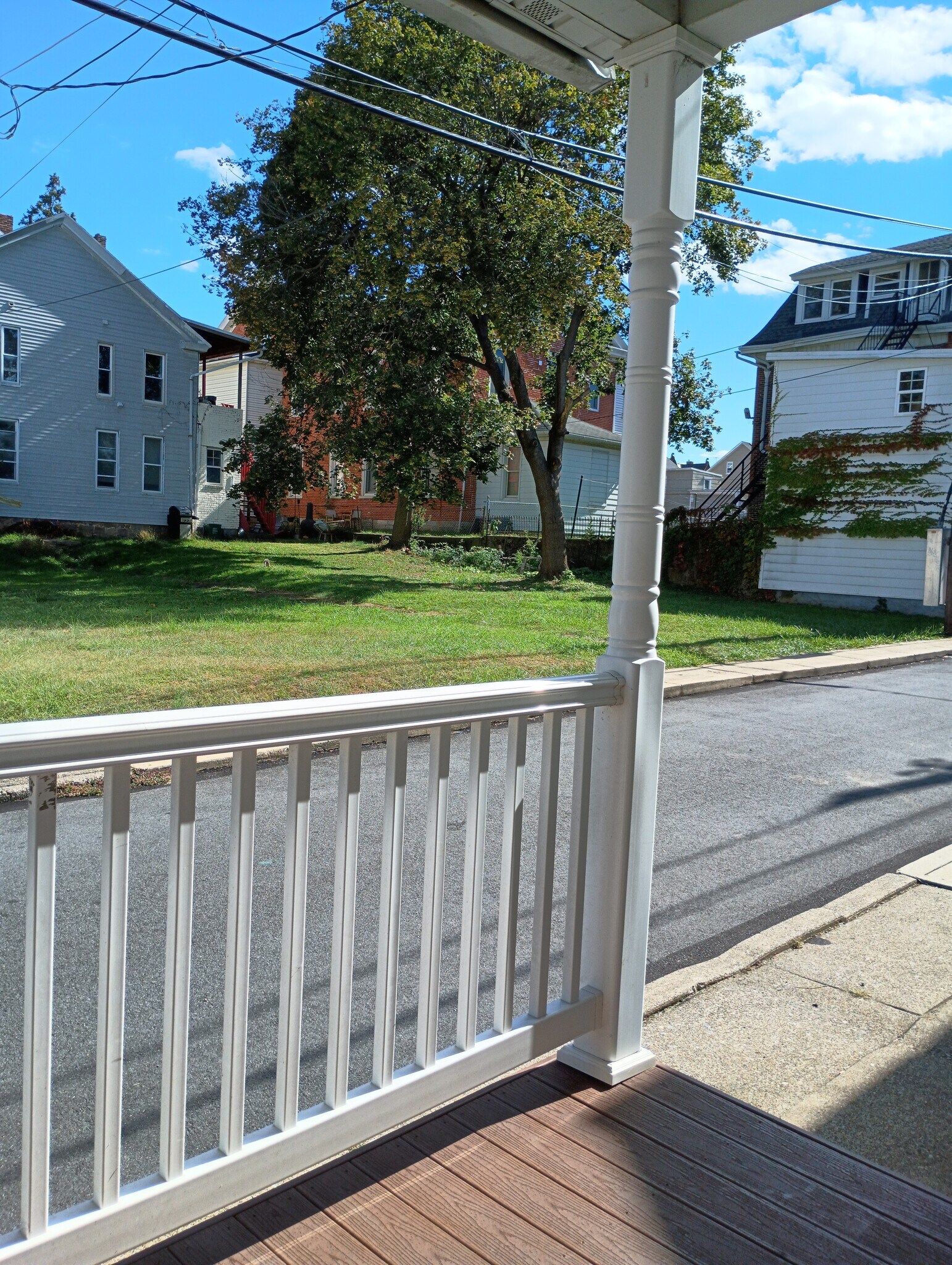 Front porch - 513 Hanover St