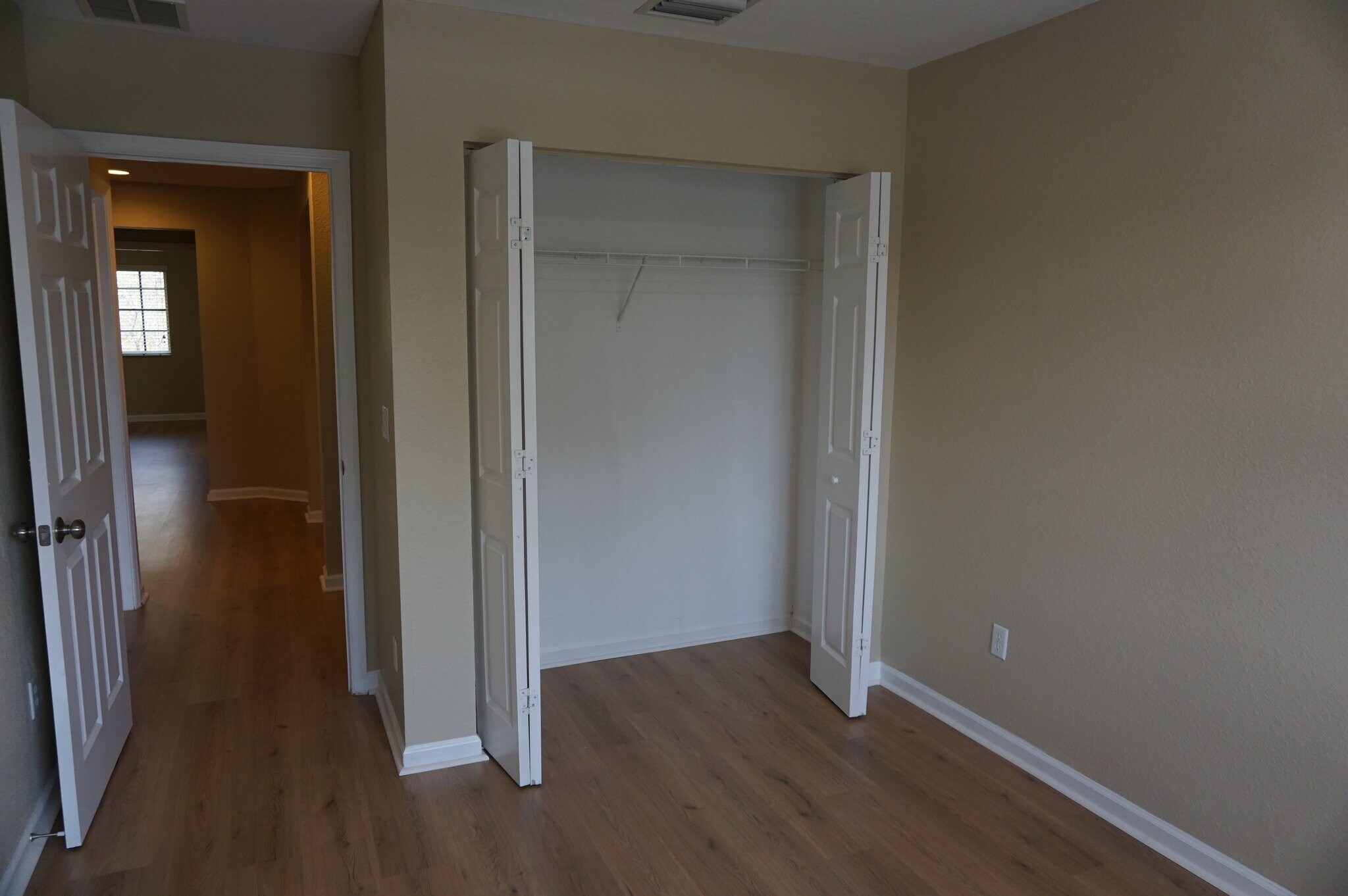 Building Photo - 2030 Nassau Dr