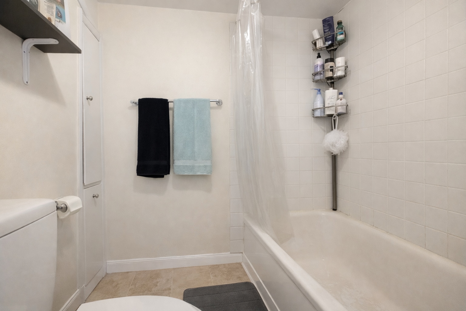 Building Photo - 9 Medford St