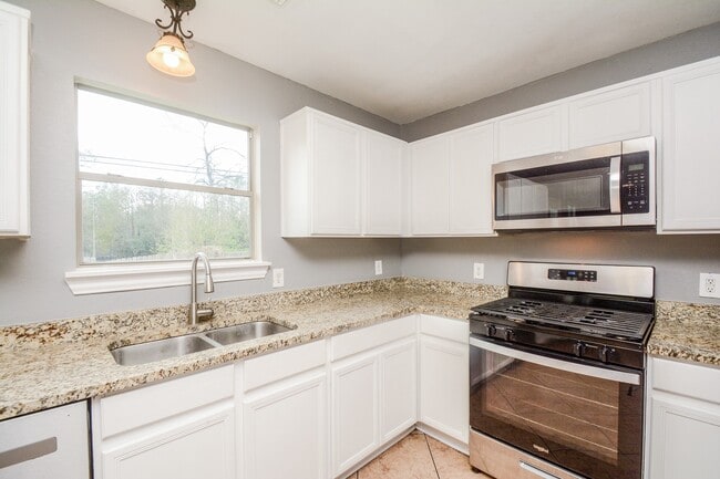 Building Photo - 22951 Twisting Pine Dr