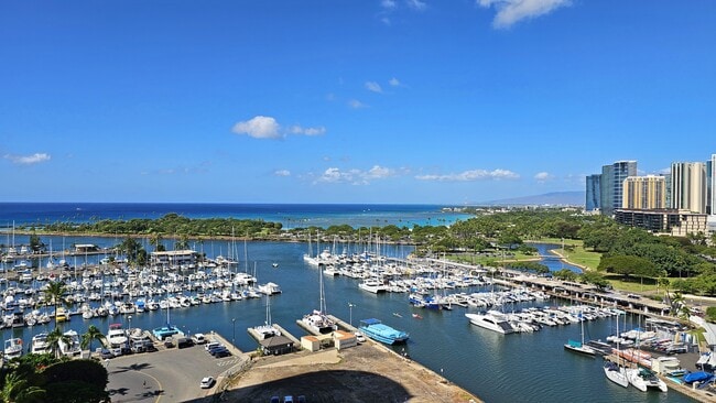 Building Photo - 1676 Ala Moana Blvd