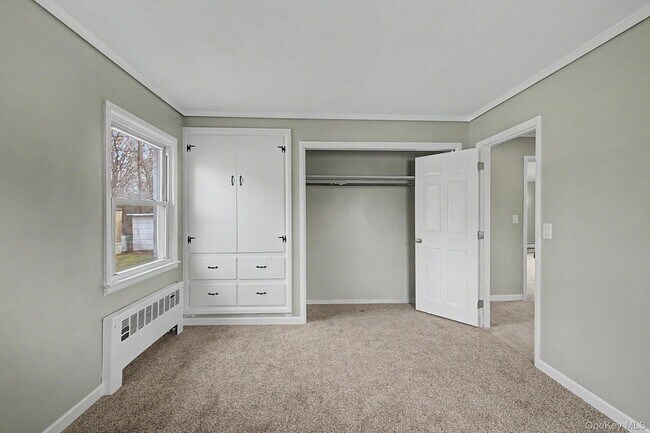 Building Photo - 2585 State Rte 55