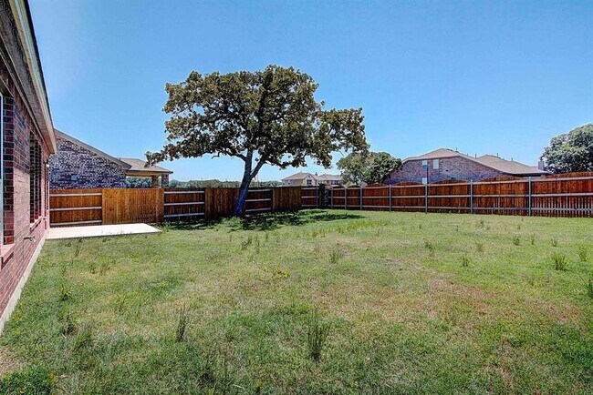 Building Photo - 1224 Half Hitch Trl