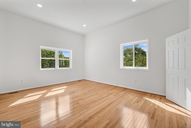 Building Photo - 13320 Scibilia Ct