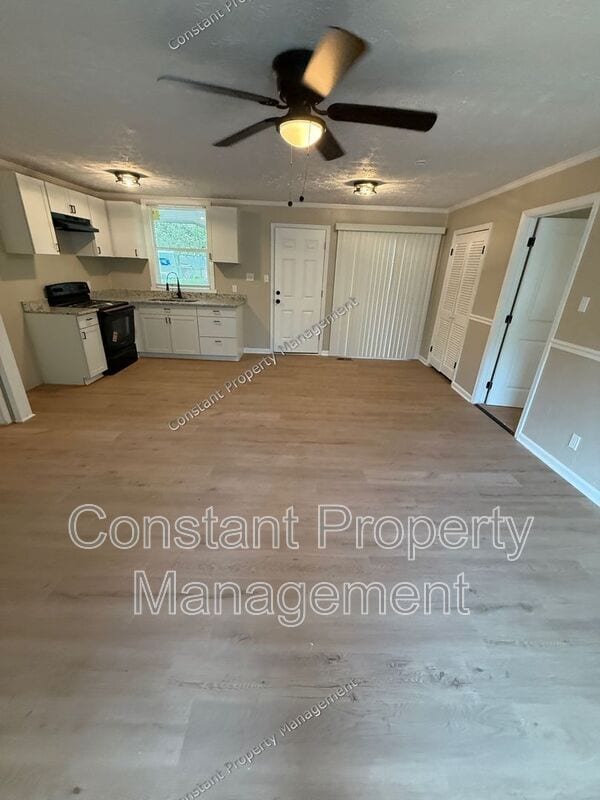 Building Photo - 4531 Druid Pl