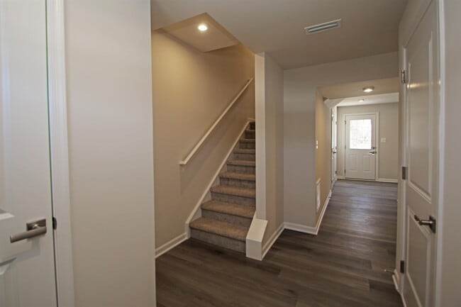 Building Photo - 2878 Orchard Ln