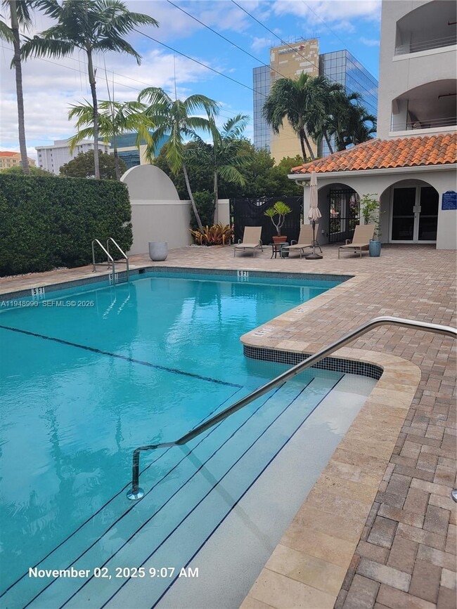 Building Photo - 2351 Douglas Rd